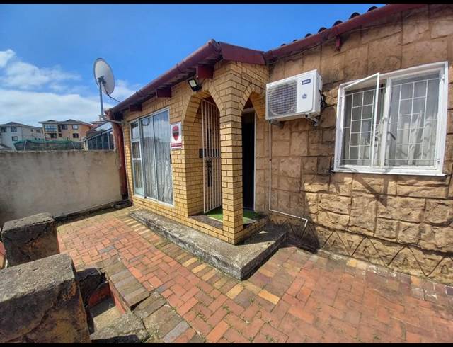 4 BEDROOM HOUSE FOR SALE IN SUNFORD